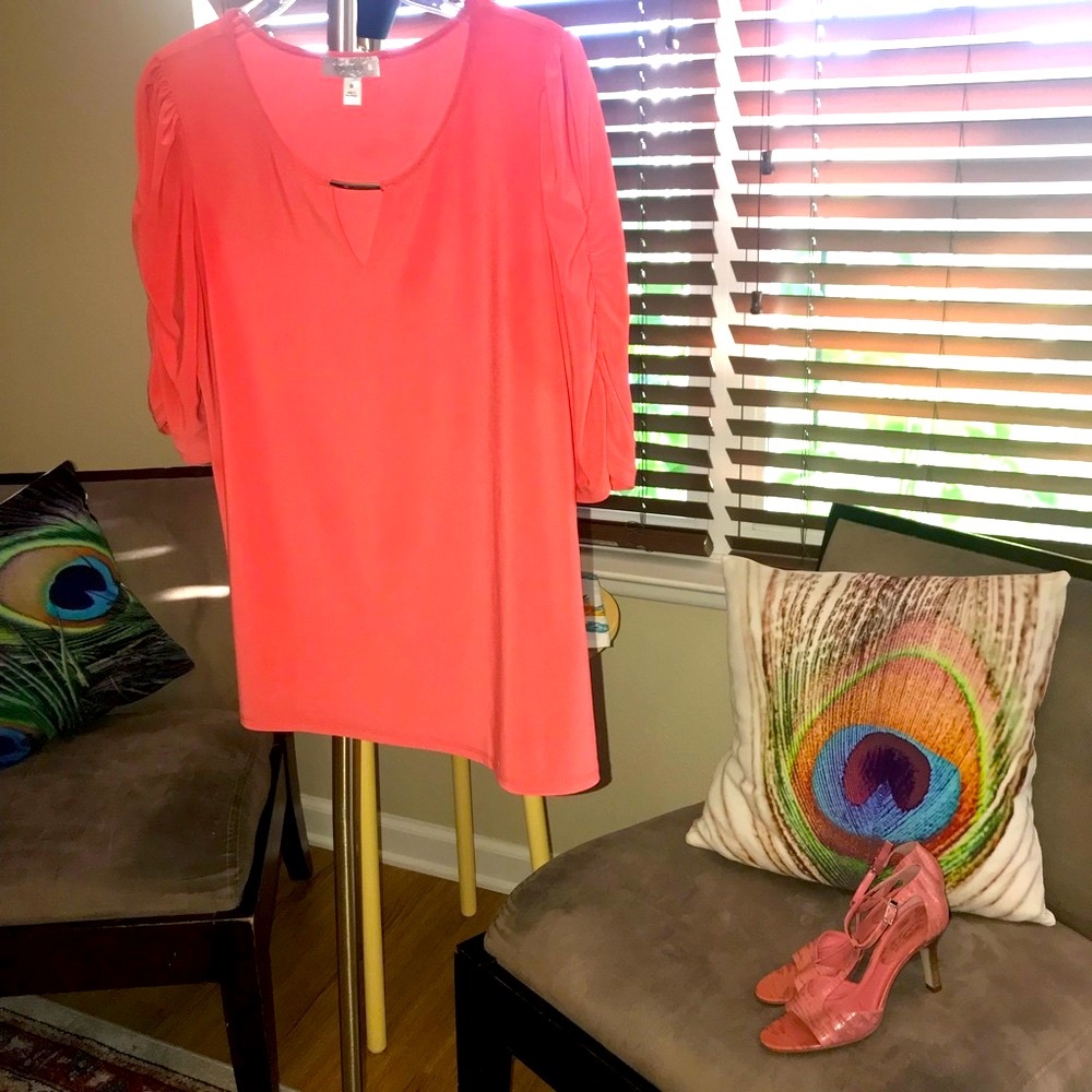 BOGO 1/2 OFF Sz M Dress Barn Coral V-Neck Blouse